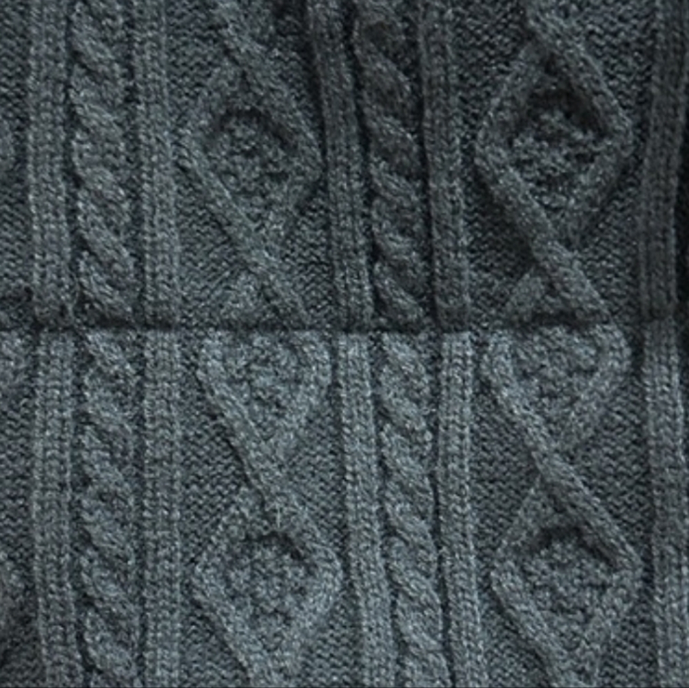 Lyssé Prudence Reversible Puffer Sweater Vest Black Large MSRP $158 - Picture 6 of 12